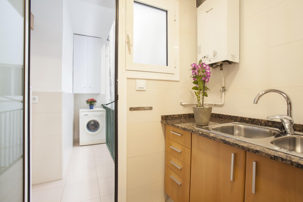 Rossello Apartment Барселона Екстериор снимка